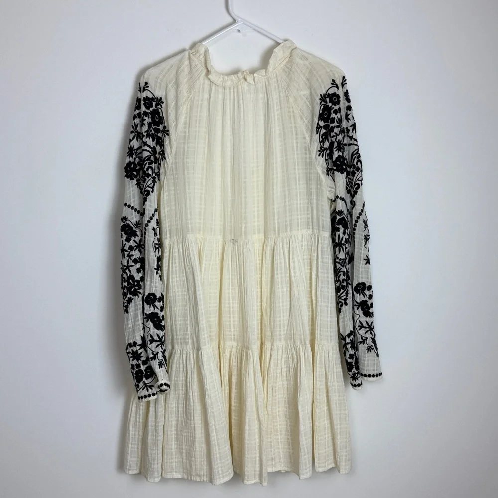 Free People emerald city shift dress Cream Black Long Sleeve Dress size medium - Picture 8 of 10